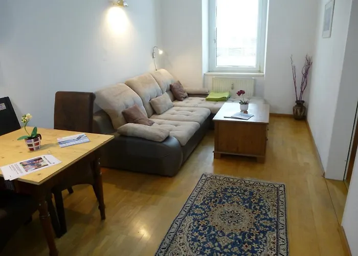Charming, Central, Spacious Apartment